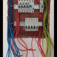 برقکاری سیم کشی. لوله کشی آب وفاضلاب