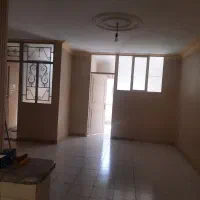 آپارتمان ۷۰ متری دوخواب تک واحدی طبقه سوم