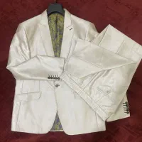 کت و شلوار مردانه