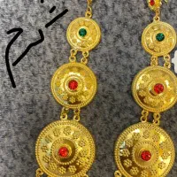 گوشواره ۲۰۰بالای تابلو