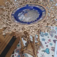میوه خوری کنار سالنی