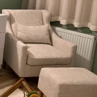 صندلی راحتی و شیر دهی