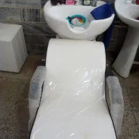 وسایل سالن زیبایی زنانه|آرایشگاه و سالن‌های زیبایی|بروجرد, |دیوار