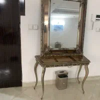 آینه و کنسول