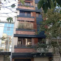 130-متر-خیابان-مقدسی-تراس-قابل-چیدمان