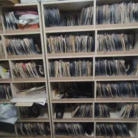 خرید و فروش انواع صفحه گرام