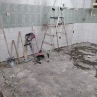 موزاییک کار . کاشی کار.سرامیک کار .تخریب کار