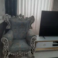 مبلمان ۷ نفره طرح سلطنتی +میز ،عسلی