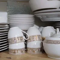 سرویس چینی ۱۲ نفره|ظروف سرو و پذیرایی|اصفهان, دشتستان|دیوار