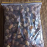 خرما بی هسته تازه و خوشمزه