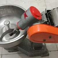 خمیرگیر . میز کار .گرمکن . پیشخوان