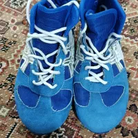 کفش کشتی نونو