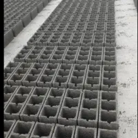 تولید بلوک سیمانی( کارگاه خانوم کیا )