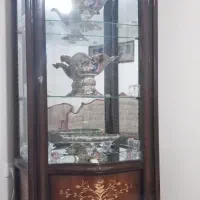 فروش میز تلویزیون و ویترین و یک دست مبل ۷ نفره|بوفه، ویترین، کنسول|تهران, والفجر (افسریه)|دیوار