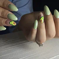 جشنواره یلدای۵۰٪درصدی کاشت ترمیم و اموزش ناخن|خدمات آرایشگری و زیبایی|رشت, فلسطین|دیوار