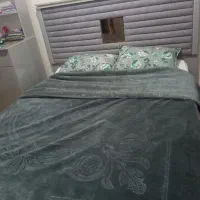 سرویس خواب|تخت و سرویس خواب|پرند, فاز ۴|دیوار