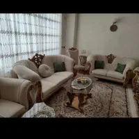 یک دست مبل با جلو مبلی و نهارخوری ست