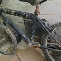 دوچرخه|دوچرخه، اسکیت، اسکوتر|قم, قلعه کامکار|دیوار