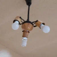 لوستر ۳ شاخه و توستر و سنگ اپن و باند وکارتن خالی|لوستر و چراغ آویز|اهواز, کوی رمضان|دیوار