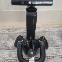 کنسول بازی ایکس باکس حاوی ۳ دسته و ۲۶ بازی