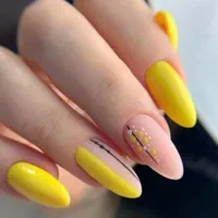 اموزش و کاشت تخصصی ناخن و مژه