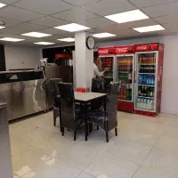 میز و صندلی رستورانی پارچه ای برند مکث|میز و صندلی غذاخوری|اسلام‌شهر, شهرک الهیه|دیوار