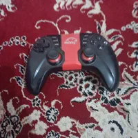 یک عدد دسته بازی موبایل تسکو