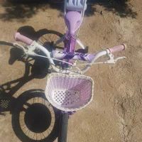 دوچرخه دخترانه تمیز و سالم|دوچرخه، اسکیت، اسکوتر|قم, قلعه کامکار|دیوار