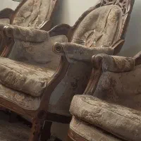 مبل. سلطنتی