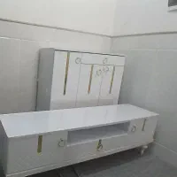 میز تلویزیون و جاکفشی