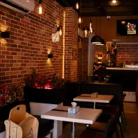 گریل کار /ساندویچ زن آقا