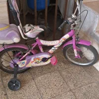 دو عدد دوچرخه ۲۰ و۱۶|دوچرخه، اسکیت، اسکوتر|ری, شهادت|دیوار