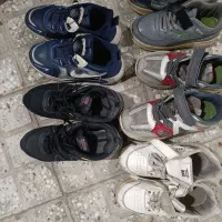 تعدادی کفش پسرانه