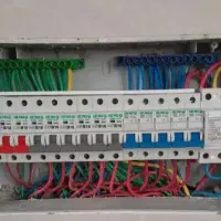 برقکار،برقکاری،برقکشی ساختمان ونصب آیفون تصویری.