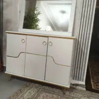 ایینه وکنسول