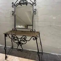 تخت و میز توالت فرفورژه|تخت و سرویس خواب|کرج, گوهردشت|دیوار