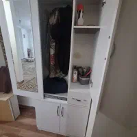 جاکفشی اویزلباس هم دارد