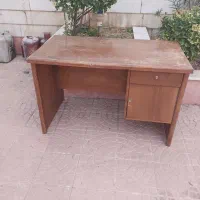 میز تحریر در حد نو