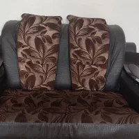 مبل به همراه عسلی