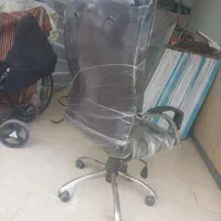 فروش صندلی مدیریت در حد نو + میز عسلی|مبلمان اداری|پارسآباد, |دیوار