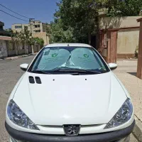 206 صندوق دار وی ۸