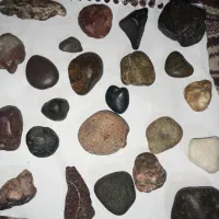 هر نوع سنگهای قیمتی داریم