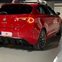 الفارومئو جولیتا (۲۰۱۵)