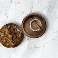 جعبه حلقه دست‌ساز از چوب گردو (منبت‌کاری آباده)|صنایع دستی و سایر لوازم تزئینی|آباده, |دیوار