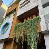 دوخوابه-144مترسالن-بزرگ-سه-طرف-نورگیر3تراس-سندملکی