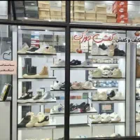 دکور مغازه کیف و کفش درحدنو تخفیف ویژه پای معامله