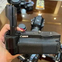 باتری گریپ کاننCanon BG-E6 for 5D II Battery Grip