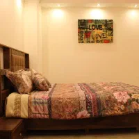 اجاره سوئیت میدان ولیعصر/کشاورز