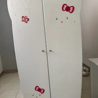 کمد میز ارایش کتابخانه کودک نو و تمیز جنس مرغوب|تخت و سرویس خواب|اصفهان, شمس آباد|دیوار