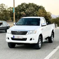 تویوتا هایلوکس تک کابین